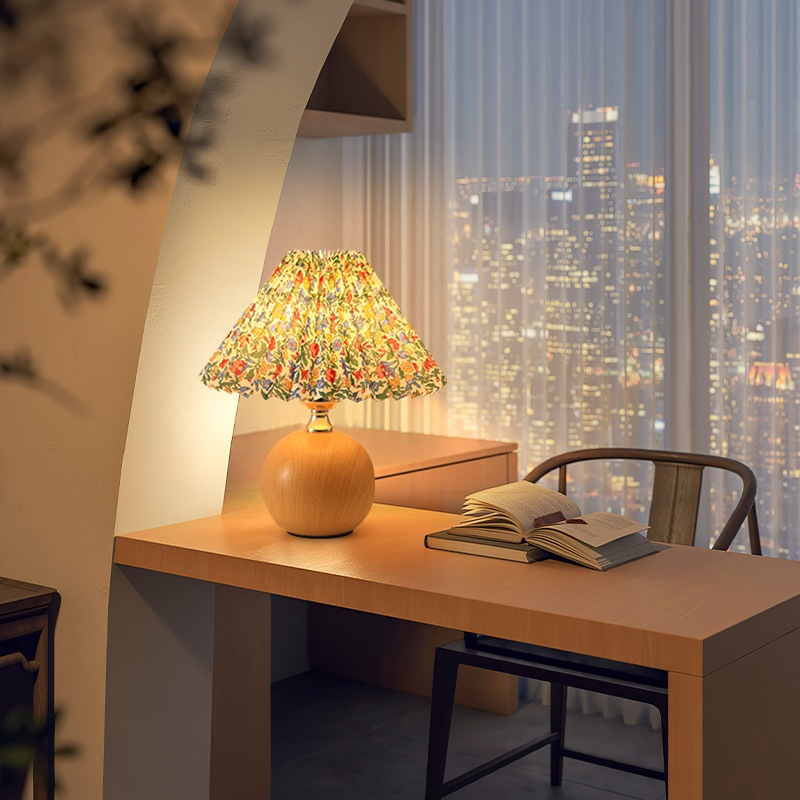 สไตล์วินเทจ โคมไฟตั้งโต๊ะลายดอกไม้, โคมไฟห้องนอนฝรั่งเศสโรแมนติก