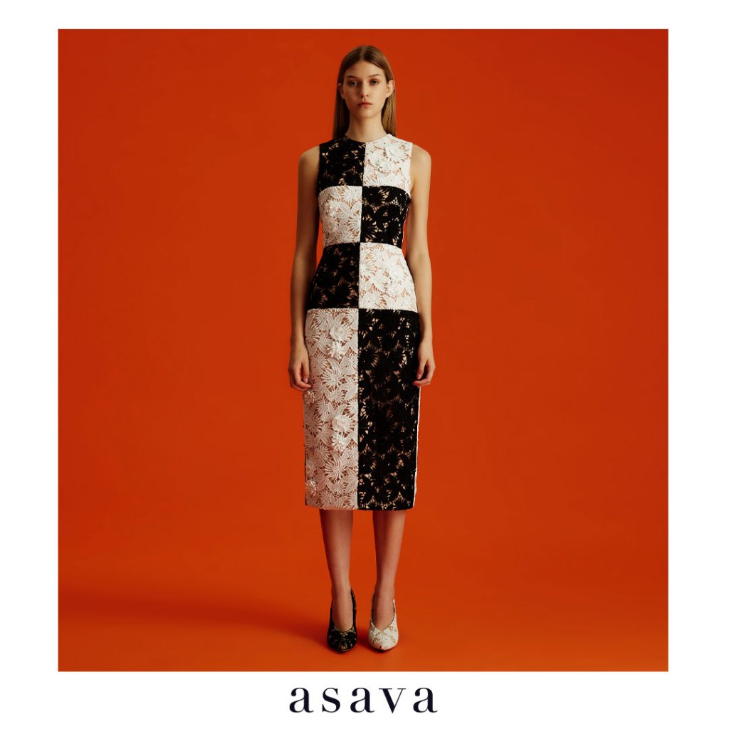 [asava aw24] Lucille Sleeveless Dress เดรสผู้หญิง ทรงสอบ แขนกุด คอกลม ผ่าหลัง ตะขอและซิปหลัง ผ้าลูกไม้ตาไก่ตัดต่อ 3 มิติ