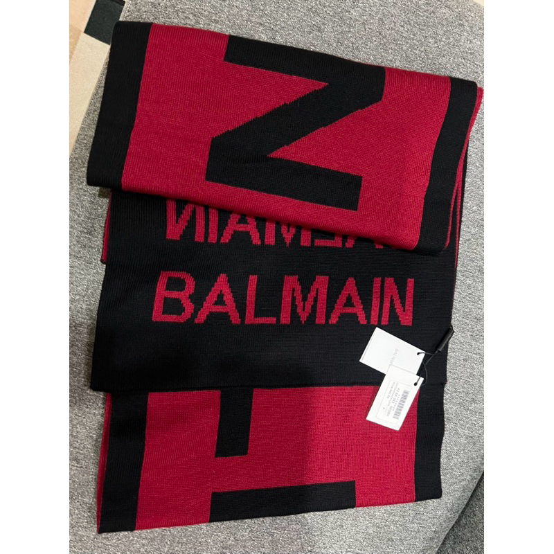 พร้อมส่ง ❤️ผ้าพันคอ BALMAIN ของแท้ 💯 ของใหม่ ป้ายราคายังติดอยู่ BALMAIN SCARF