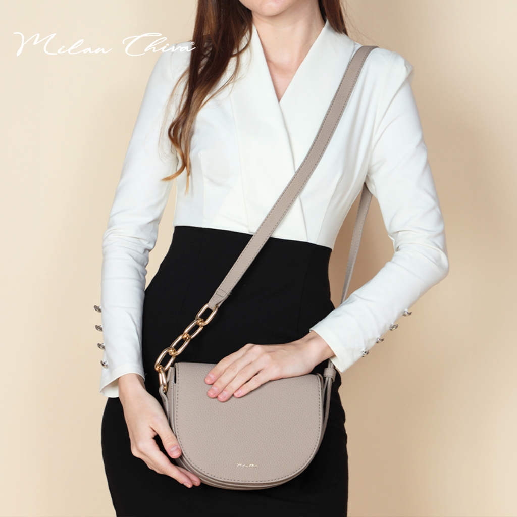 Milan Chiva รุ่น Crossbody Bag กระเป๋าสะพายข้าง กระเป๋าถือ สำหรับผู้หญิง กระเป๋าสะพายไหล่ หนัง PU (MC-476)