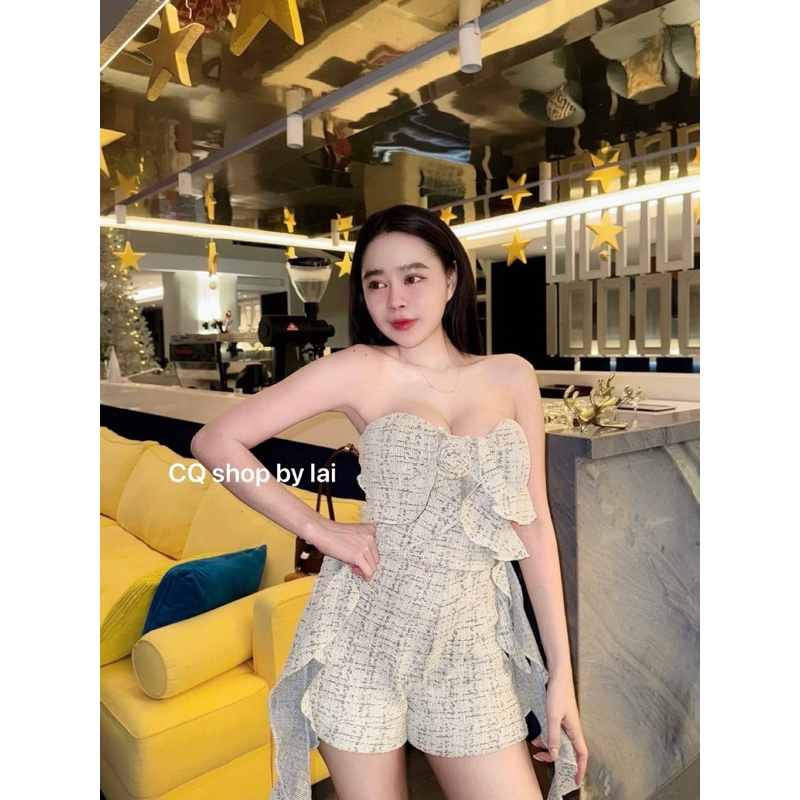 Ontop Set2ชิ้น เกาะอกผ้าทวิต เสริมฟองน้ำตรงอกแต่งกุหลาบเสื้อ เก๋มากปล่อยชายข้างสุดแซ่บ