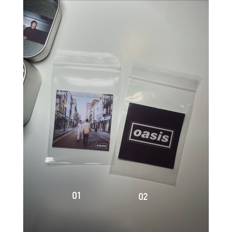 สติ๊กเกอร์ ลาย Oasis ขนาด 5x5 ซม. ใส่หลังเคสโทรศัพท์ได้