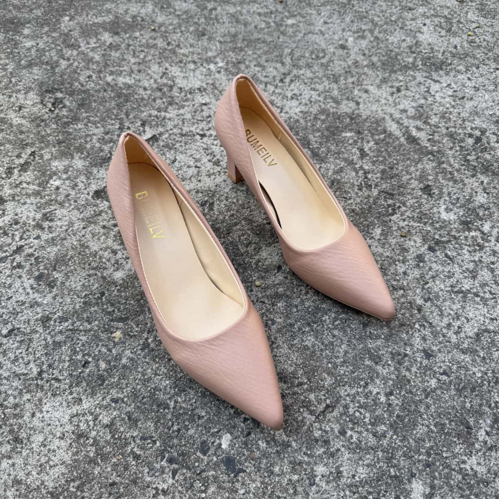 พร้อมส่งจากไทย รุ่นQ22 รองเท้าแฟชั่นหญิง รองเท้าส้นสูง สูง8cm มีไซส์ 35-42 สีทึบ ส้นหนา หัวแหลม รูปร่างสง่างาม