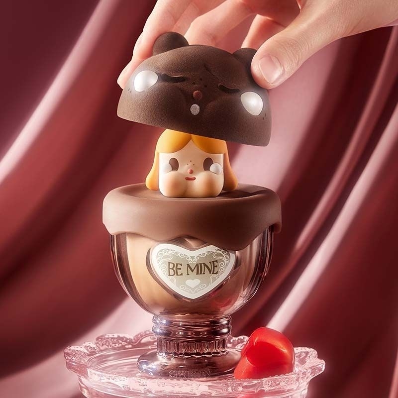 CRYBABY CRYING FOR LOVE - SCANTED CANDLE BLIND BOX