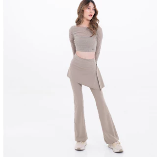 Lunar Gymwear - Ginie Flare Pant - กางเกงออกกำลังทรงขาม้าผ้าคลุมกระโปรง เก๋ๆไม่ซ้ำใคร