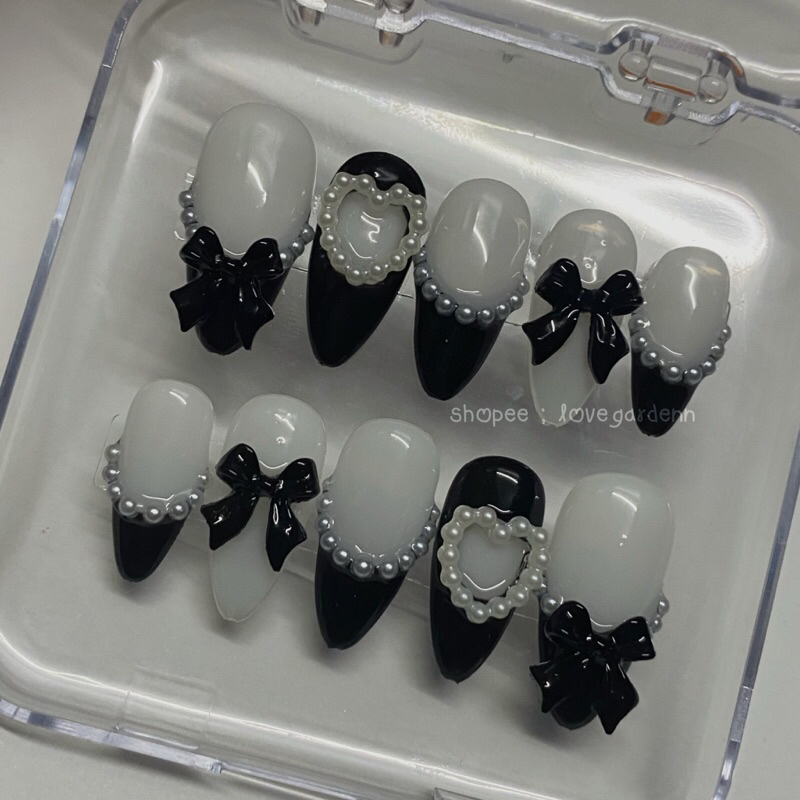 🖤 press on nails - handmade