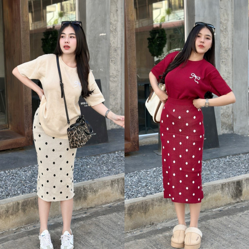 🌈SpinnyHouse🌈เซ็ต2ชิ้น เสื้อคอกลมแขนสั้น แมตช์คู่กระโปรงยาวลายจุด 🌸 ผ้าไหมพรมยืดเยอะมาก สไตล์มินิมอล รุ่น โบว์จุด