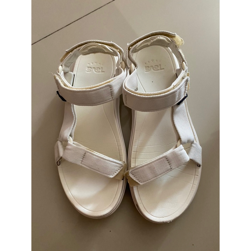 รองเท้าแตะรัดส้น TEVA