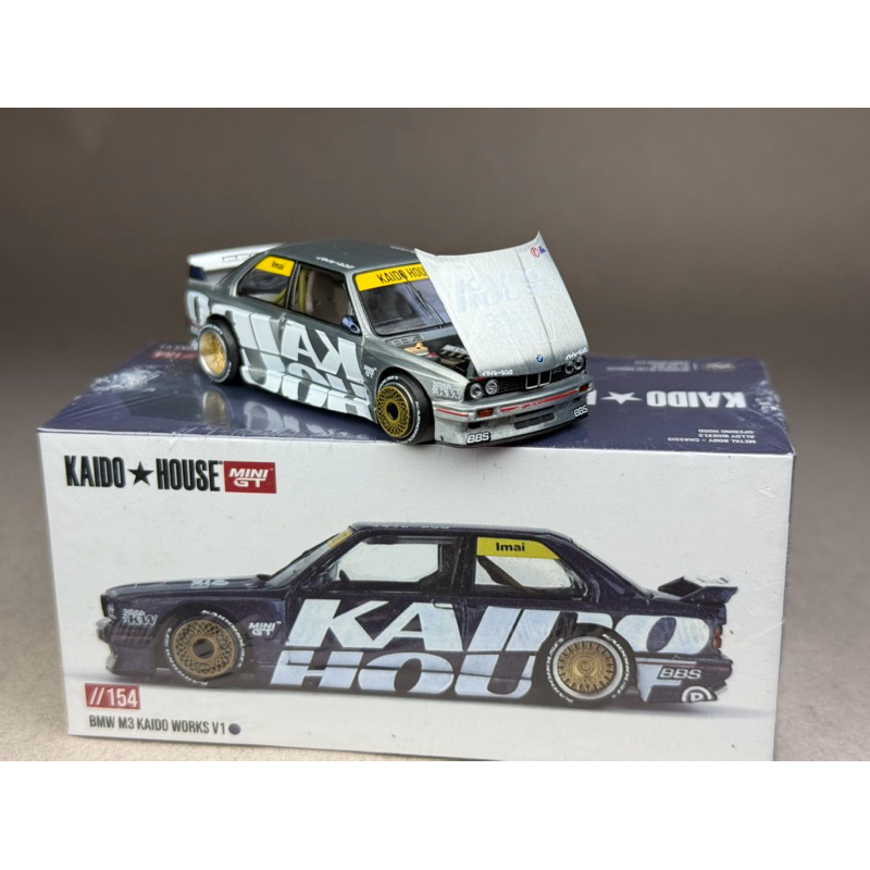 ✨Chase Car BMW M3 (E30) KAIDO WORKS V1 Kaido #154 Scale 1:64 ยี่ห้อ Mini gt