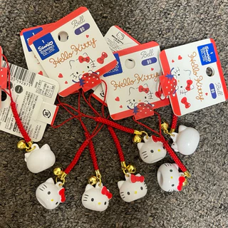 🇯🇵(หลายแบบ) แท้!! พวงกุญแจกระดิ่งนำโชคคิตตี้ซานริโอ้ Kitty KeyChainห้อยเป๋า,โทรศัพท์,จี้ห้อยคอสัตว์เลี้ยง,กระดิ่งแมว
