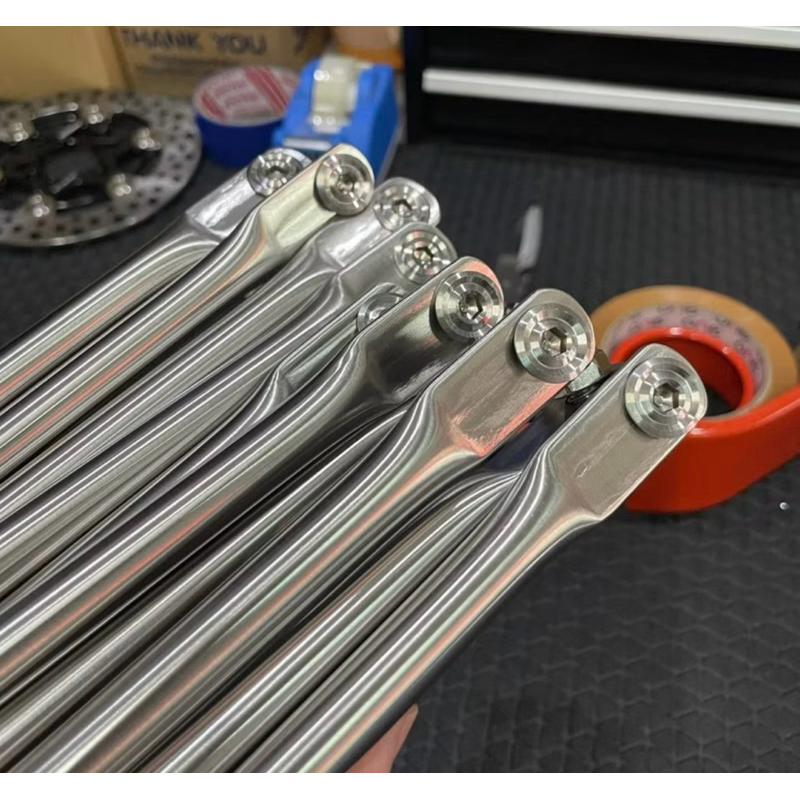 คานดั้มเบรคสแตนเลส พร้อมน๊อตกลึงมือ WAVE 110i, 100, 125, 125i หรือ Wave รุ่นอื่นๆ