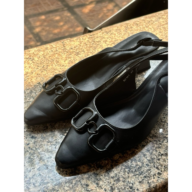 รองเท้า PRETTY FIT - Black