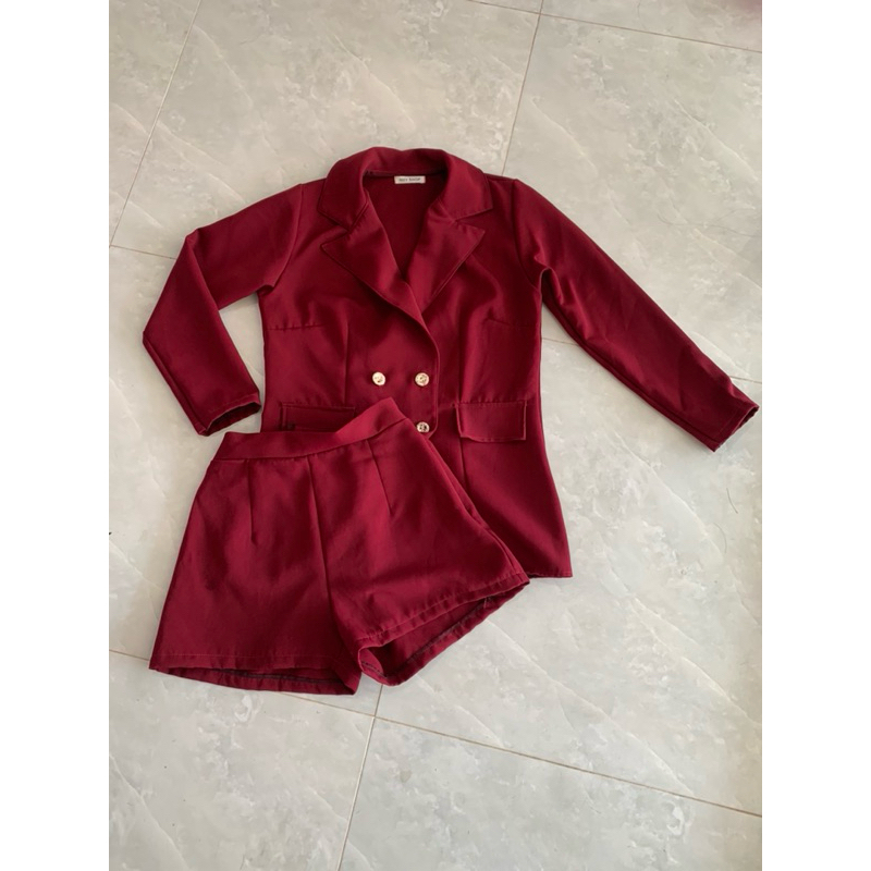 เชตสูทแดงเลือดนกมือ2 NuyShopไซส์S (มีตำหนิด้านหลัง)