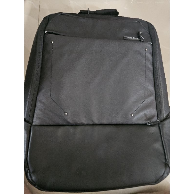 กระเป๋าโน๊ตบุ๊ค​ samsonite​ หนังสีดำ​ สภาพ​ 75%