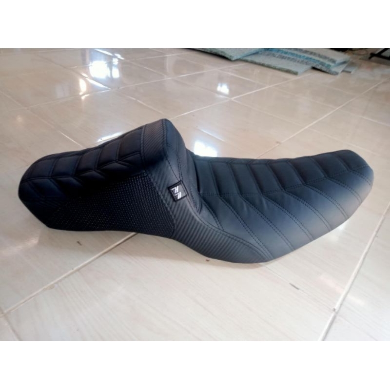 เบาะHarley Davidson club style (เบาะแต่งsportster for iron ,883,48)