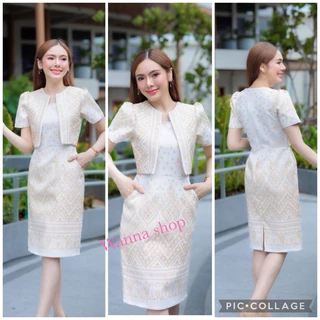 เดรสผ้าไทย สีขาวทอง ผ้าฝ้ายลายหยดเทียน ทรงเสื้อกั๊ก ชนเชิง พร้อมส่ง