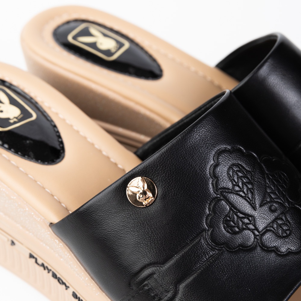 PLAYBOY รองเท้าส้นสูงWedge shoes(ส้นเตารีด)รหัสST-H251C1199 ดีไซน์แบบสวมปั้มลายโลโก้ มี2สี Classic Black/Ivory  White - รูปที่ 5