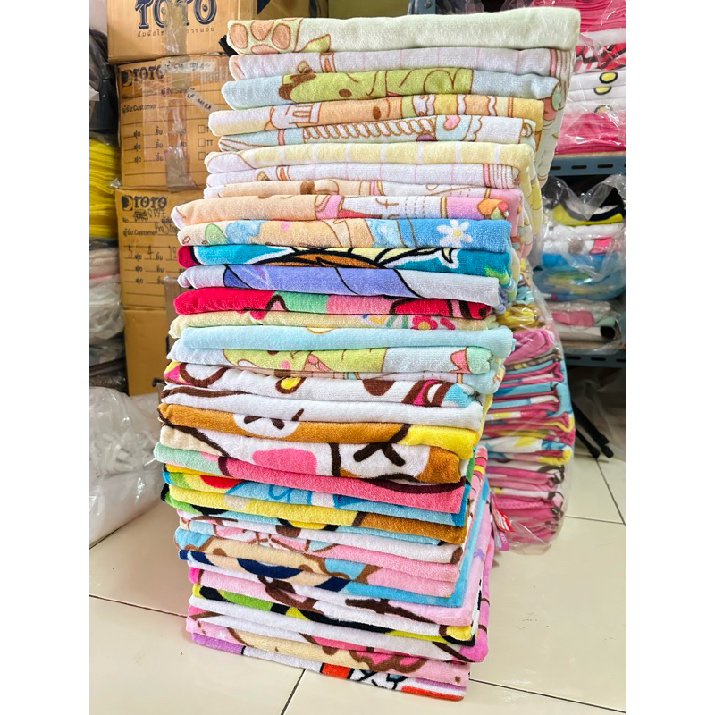 ผ้าเช็ดตัวตำหนิไซส์กลางงานป้ายห้อย ขอคนรับตำหนิได้เท่านั้น