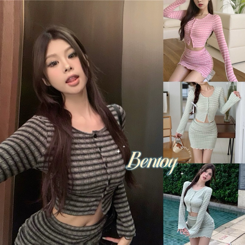 Bentoy(56126+56126-1)ชุดเซ็ทเสื้อขอบแขนยาวไหมพรมพร้อมกระโปรง ลายทางสีสันสดใสสุดน่ารัก