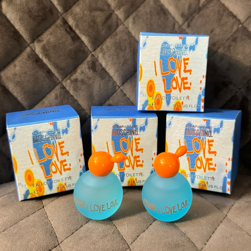 Moschino Cheap and Chic I Love Love🍊ขนาด4.9ml กลิ่นน้ำหอมจะโทนสดชื่น สดใสมีชีวิตชีวา #น้ำหอมจิ๋วแท้ 100%