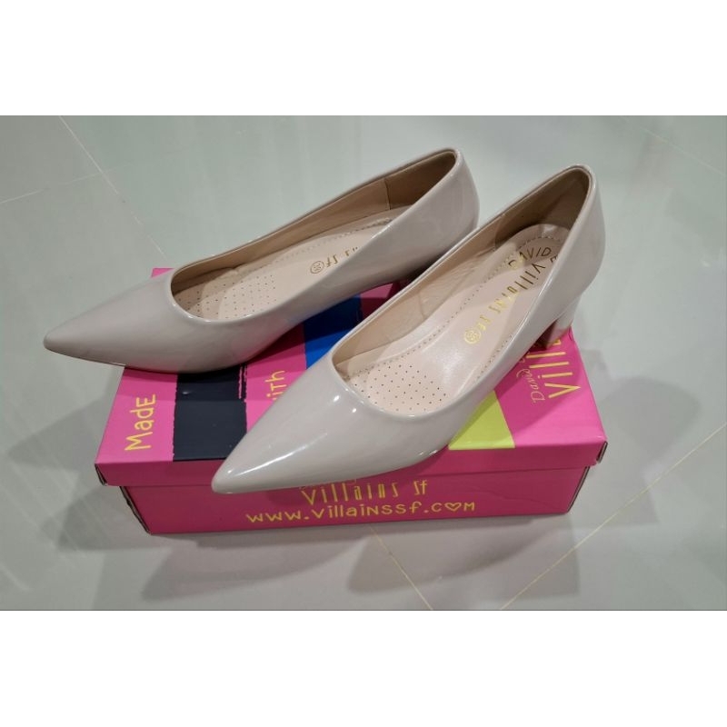 รองเท้างานมือ1 สี Nude Patent Size 39" Villains SF