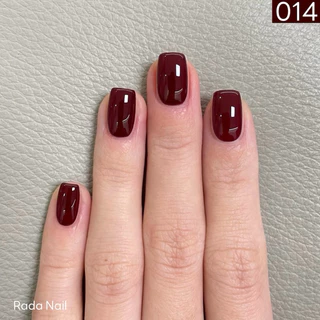 [โทนสีแดง] Rada Nail ยาทาเล็บ สีติดทนนาน เนื้อสีเงาดั่งเจล ไม่ต้องอบ สีทาเล็บ แห้งไวมาก