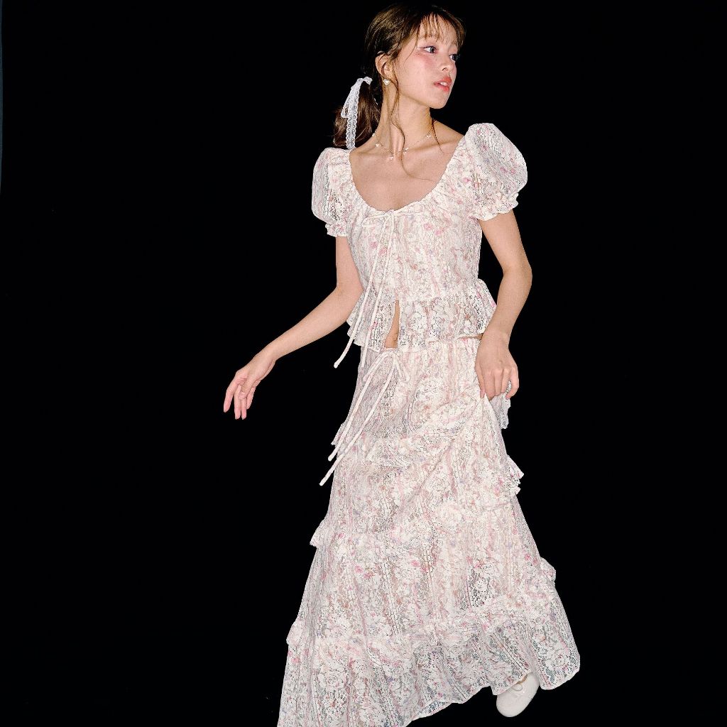 BNKBRAND LAYER SKIRT กระโปรงยาวเลเยอร์ผ้าลูกไม้ ดีเทลเชือกปรับระดับ