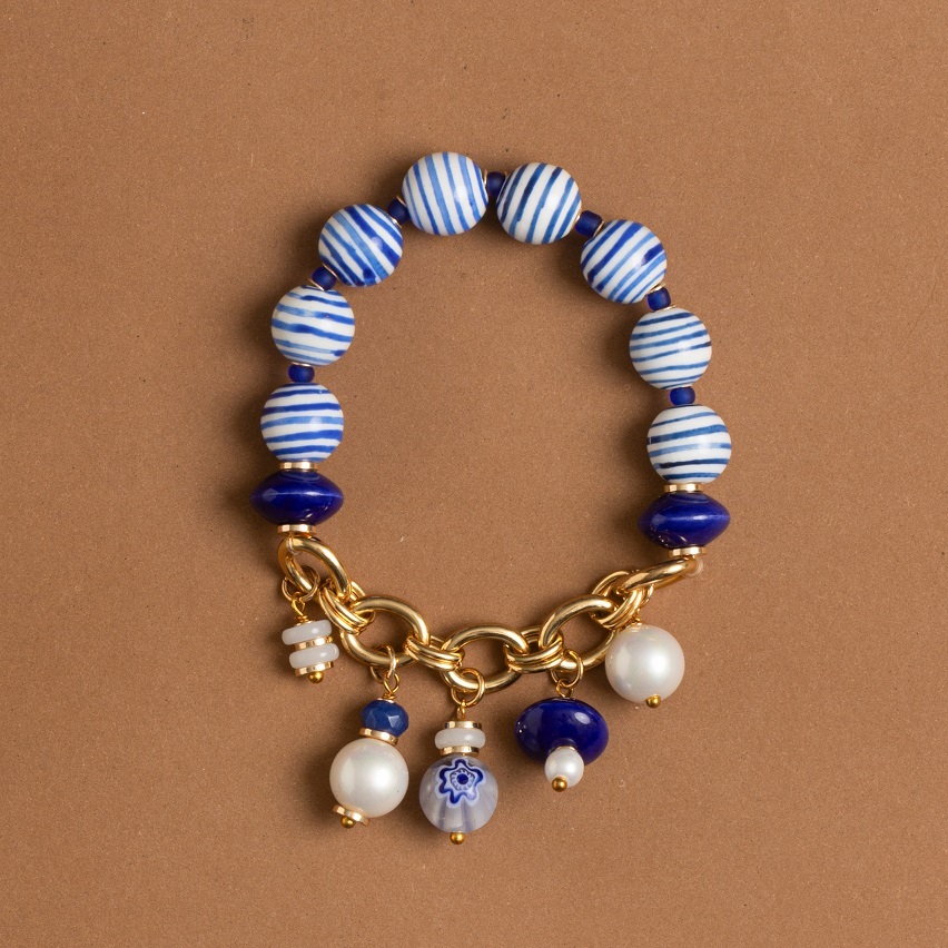 BLUE WHITE BEAD CHARM BRACELET