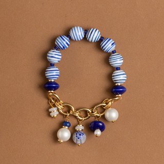 BLUE WHITE BEAD CHARM BRACELET