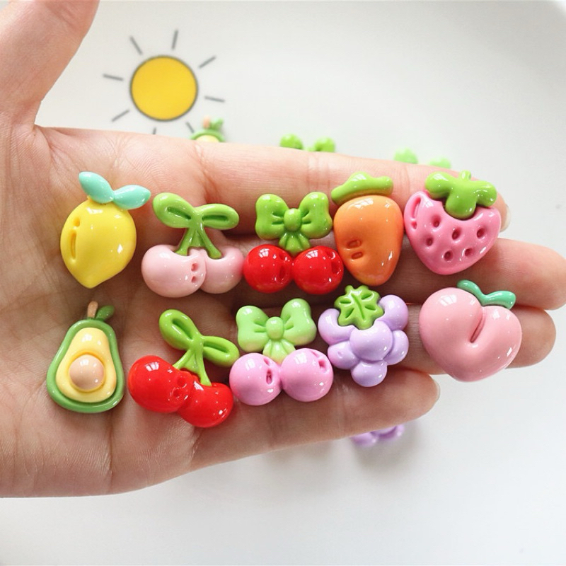 10ชิ้น ลดแรง เรซิ่นผลไม้เคลือบเงา ตกแต่งชิ้นงานDiy (คละแบบซ้ำแบบ)