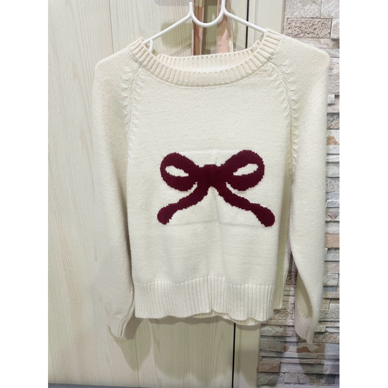 เสื้อไหมพรมไม่ร้อน ร้าน meeny closet ไม่เคยใส่ไม่มีตำหนิ อกถึง 40