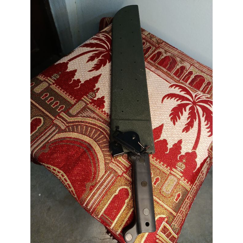 มีดยังชีพเดินป่าสปาต้า 18 นิ้ว (1943 SWI Machete)