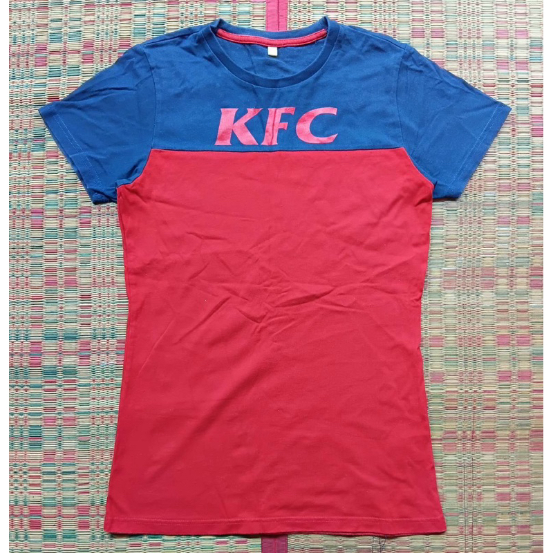 เสื้อพนักงานแขนสั้น KFC