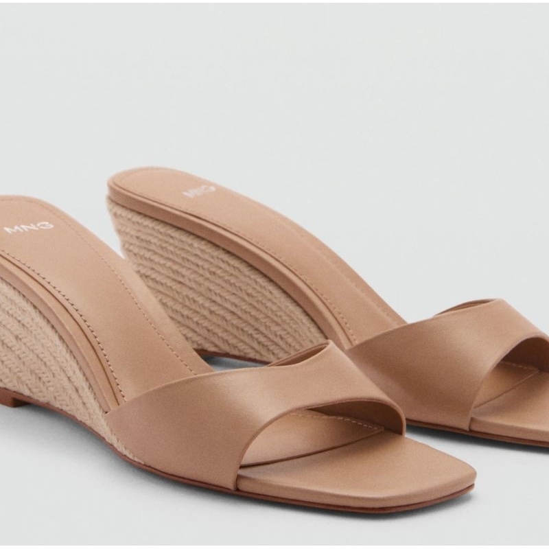 used รองเท้าส้นเตารีด mango แท้100% size 37