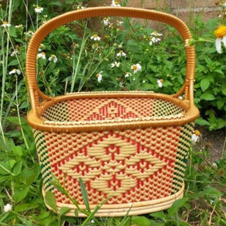ตะกร้าหวายทรงรี ขนาดใหญ่ 12-13 นิ้ว (คละลาย) ตะกร้าจักสานหวา…