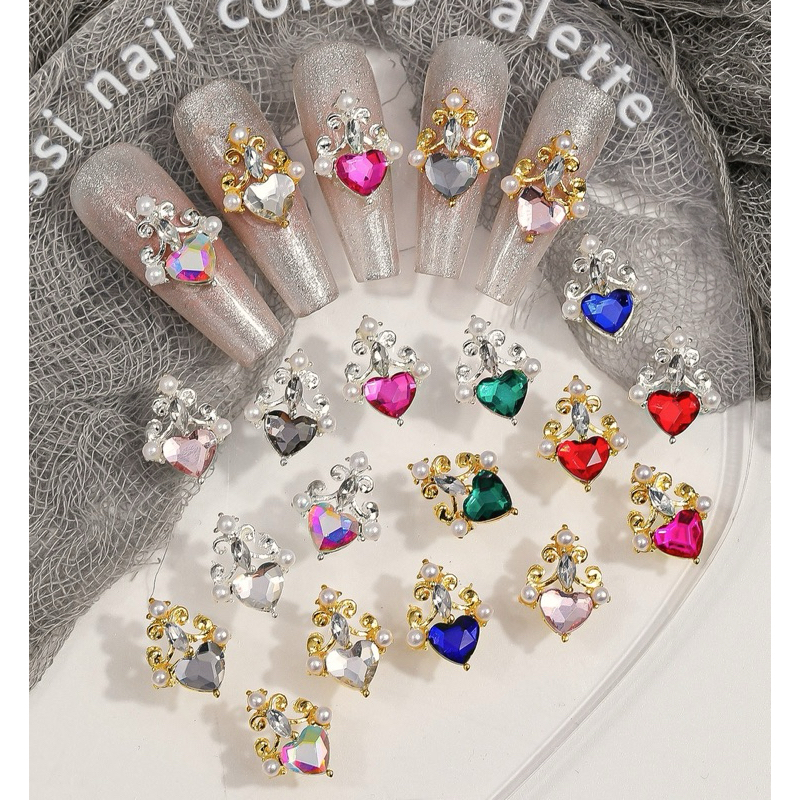 เพชรแต่งหัวใจสำหรับแต่งเล็บ 10 ชิ้นต่อแพค🇹🇭🇹🇭🇹🇭