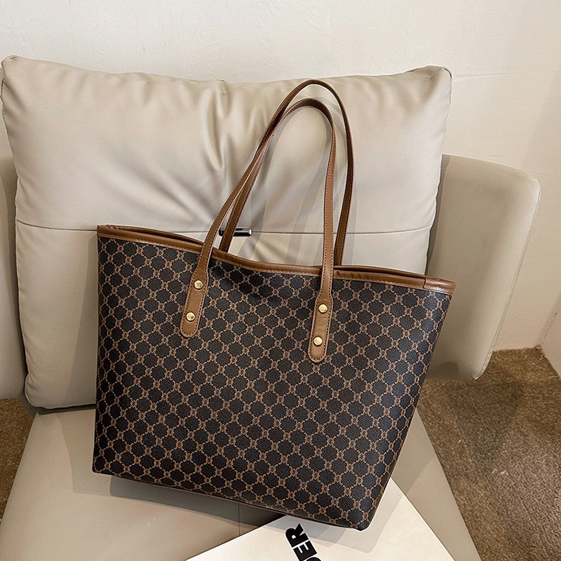 (L-6245)กระเป๋าถือ ขนาดใหญ่ จุของได้เยอะ หนัง PU กระเป๋าสะพายไหล่ สไตล์เกาหลี