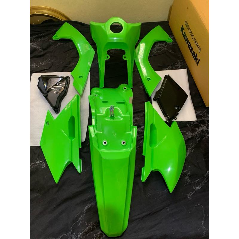ชุดสี/ครอบถังน้ำมัน/ฯ/แท้ KLX140RF (แท้ศูนย์ Kawasaki)