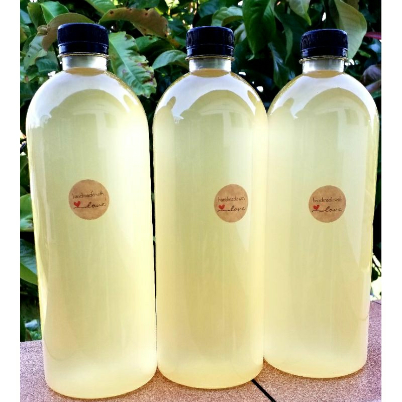 น้ำมันหมูแท้บริสุทธิ์100% (ไม่ใส่วัตถุที่ทำให้ใสหรือวัตถุกันเสีย)ทำจากมันแข็งล้วนคุณภาพดี เจียวสดใหม่ทุกวัน
