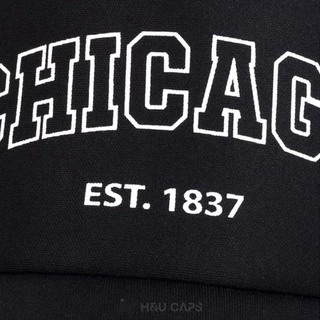 หมวกเบสบอล การออกแบบตาข่ายระบายอากาศ CHICAGO ปักลายตัวอักษร สําหรับผู้หญิง และผู้ชาย สามารถปรับได้ เหมาะสำหรับฤดูร้อน