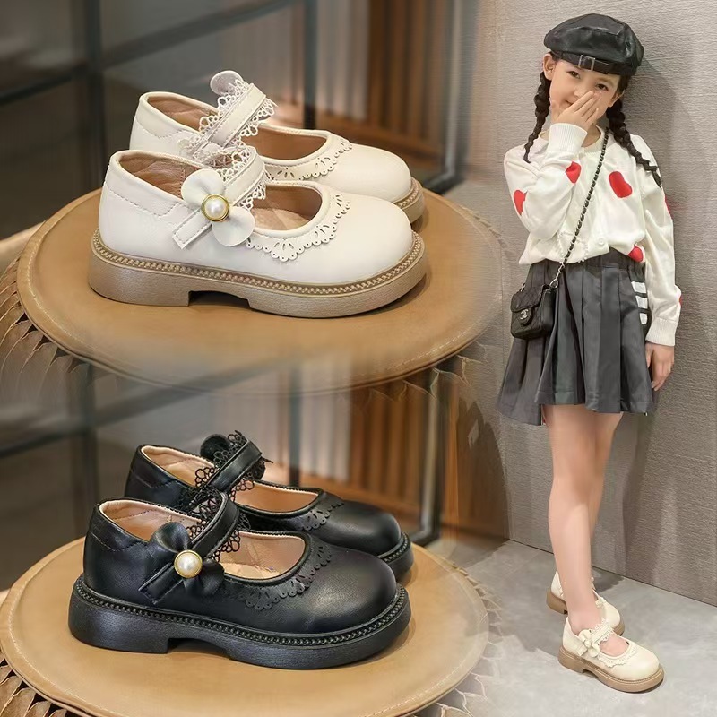 【ไทยสปอต 】รองเท้าเจ้าหญิงสุดเก๋ รองเท้าเด็กนักเรียนทันสมัย รองเท้าเจ้าหญิงพื้นนุ่มกันลื่น รองเท้าหนังสำหรับเด็กโต