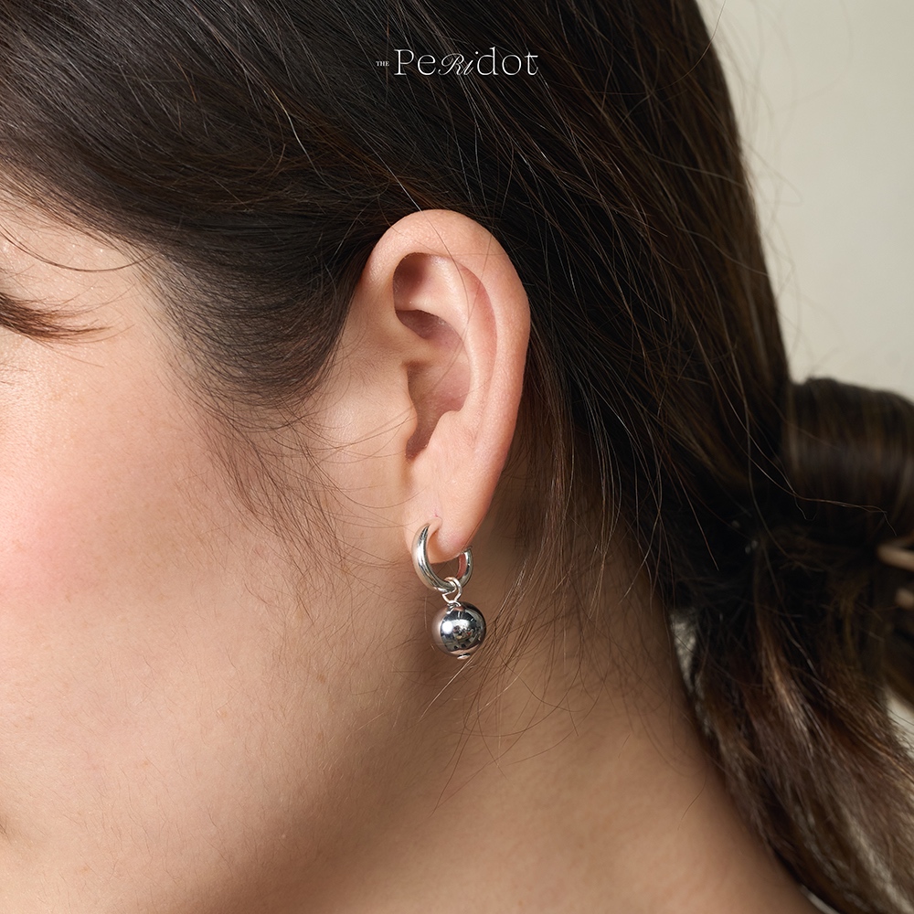 Martini earrings - เชื่อมโยงระหว่างร่างกายและจิตใจ ปกป้องจากสิ่งไม่ดี