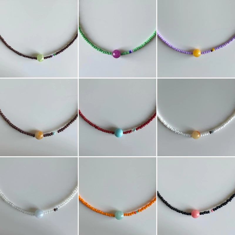 ส่งด่วน! mini bead stone necklace สร้อยคอลูกปัดมินิมอล จี้หินแท้ สีสันสดใส ใส่ไปทะเลได้ สไตล์เกาหลี | ourweekend.stuff