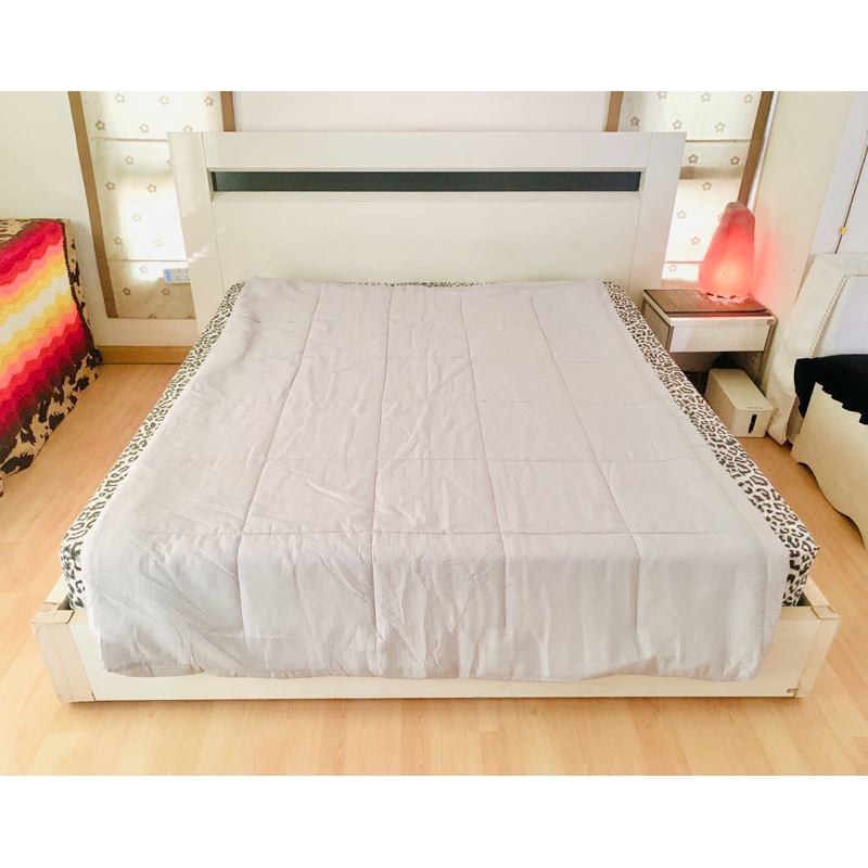 ที่นอนปิคนิค หรือท๊อปเปอร์ ขนาด 5ฟุต สีเทาปักลายตารางทั้งผืน ยี่ห้อ P.J Inc (Home Design for you) มื