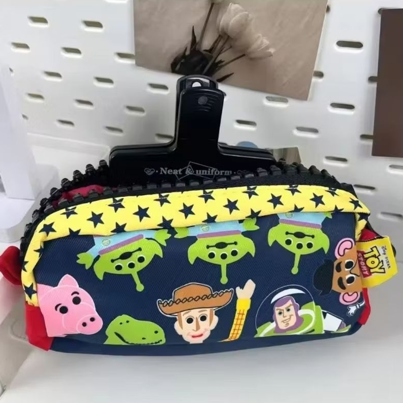 พร้อมส่งจากไทย กระเป๋าดินสอ กระเป๋าเครื่องเขียน  กระเป๋าอเนกประสงค์ พิมพ์ลายการ์ตูน ใบใหญ่ จุของได้เยอะ