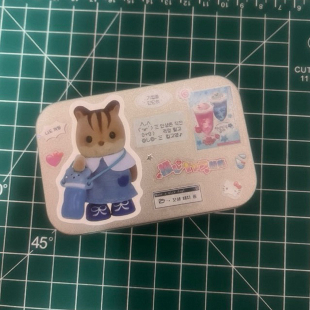 tin box / tin wallet กล่องเหล็กเก็บของน่ารัก ๆ