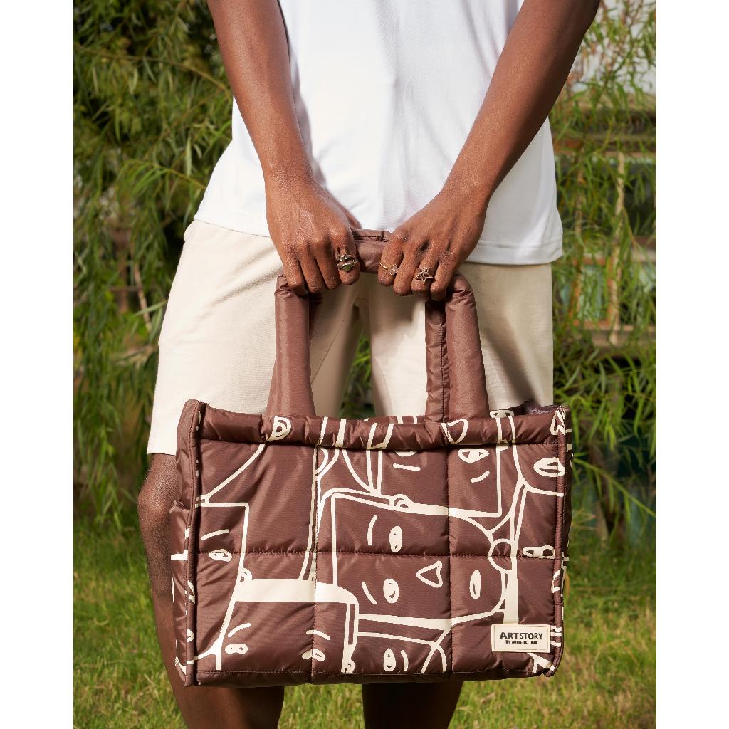 IT'S OK TAUPE PUFFY BAG [ARTSTORY TALE]