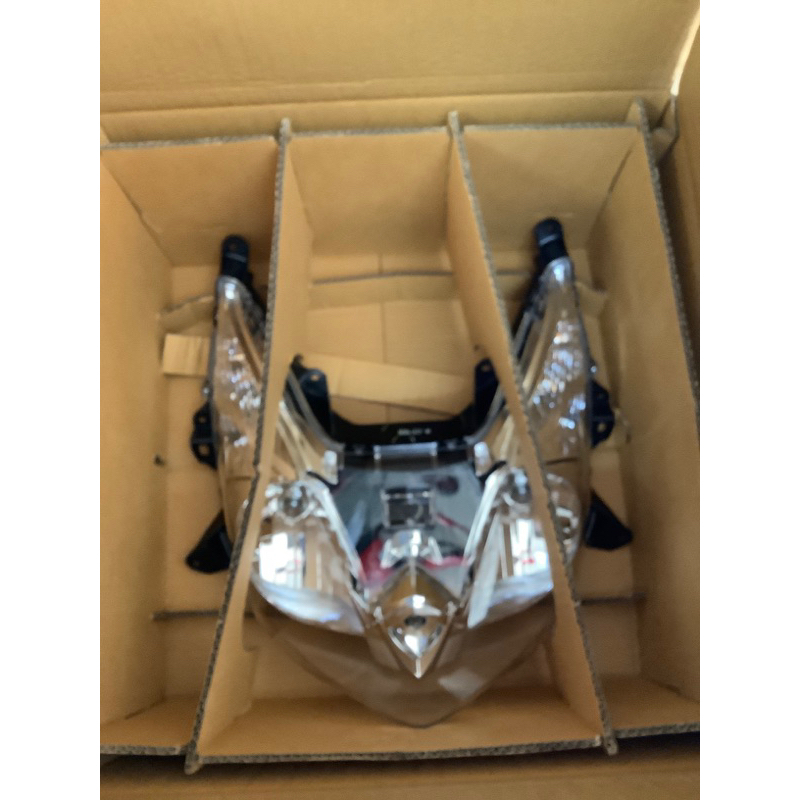 ไฟหน้า จานฉาย ซูซูกิ สกายไดร์ฟ Suzuki Skydrive รวมหลอดและขั้วหลอดไฟ]*50324