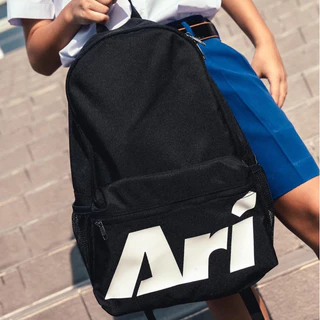 กระเป๋าเป้สะพายหลัง ARI ESSENTIAL BACKPACK สกรีนชื่อได้ ของแท้จากช้อป