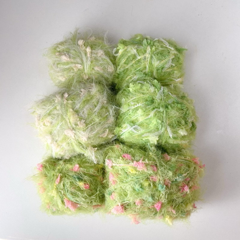♡  พร้อมส่ง | Green Fancy yarn ไหมพรมแฟนซี โทนเขียว 25 / 50 g